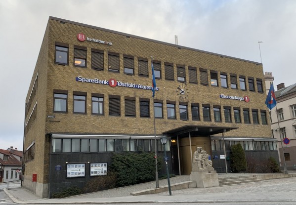 Sparebank1 Østfold Akershus Halden Strategic Distribution and Community Support